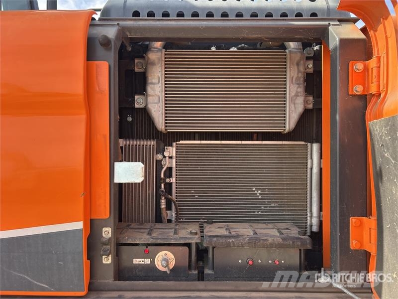 Doosan DX170LC-5 Tracked Excavator Kāpurķēžu ekskavatori