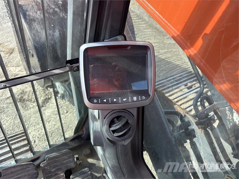 Doosan DX225LC-5 Tracked Excavator Kāpurķēžu ekskavatori