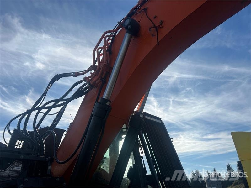 Doosan DX235 LCR-5 Tracked Excavator (Inoperable) Excavadoras de cadenas