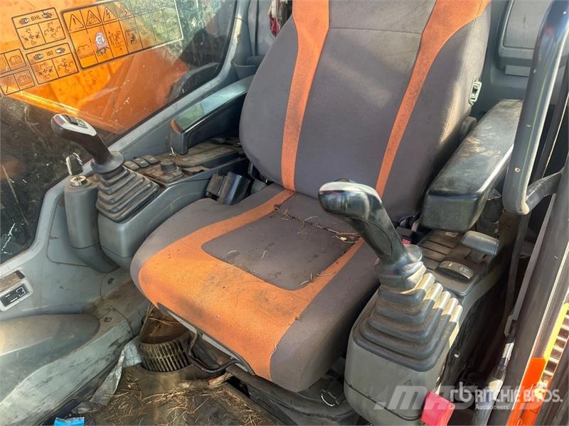 Doosan DX235 LCR-5 Tracked Excavator (Inoperable) Excavadoras de cadenas