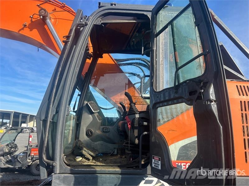Doosan DX235LCR-5 Tracked Excavator (Inoperable) Excavadoras de cadenas