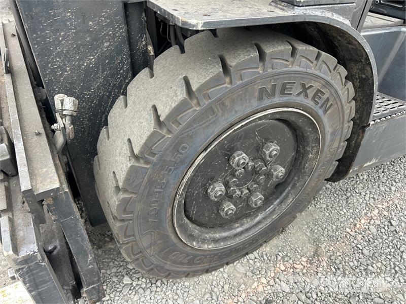Doosan G25N-7 4600 lb Cushion Tire Forklift Gaffeltrucker - Annet