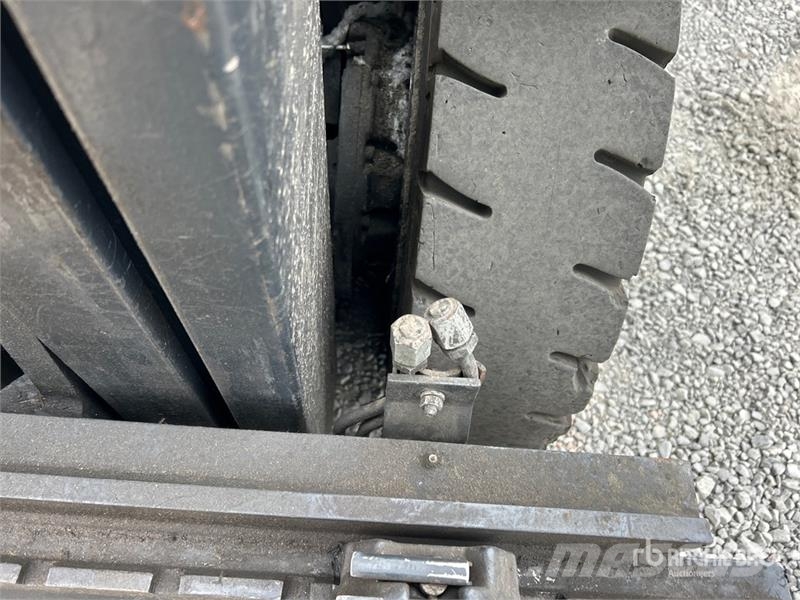 Doosan G25N-7 4600 lb Cushion Tire Forklift Gaffeltrucker - Annet