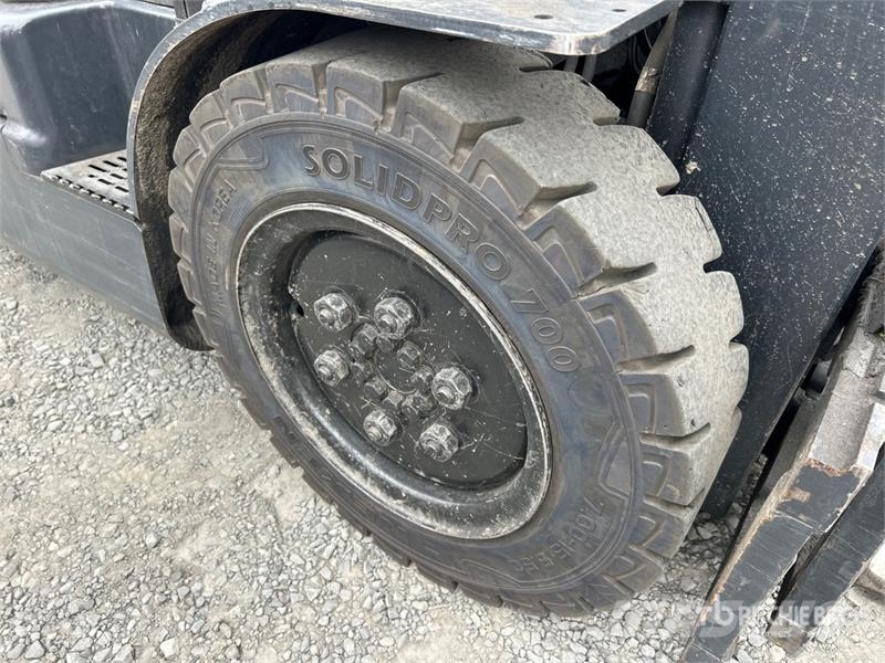 Doosan G25N-7 4600 lb Cushion Tire Forklift Gaffeltrucker - Annet