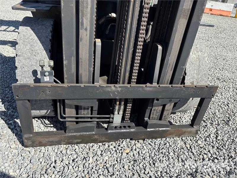 Doosan G25N-7LP 5000 lb Cushion Tire Forklift Wózki widłowe inne