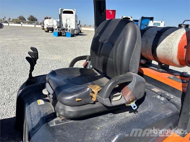 Doosan G25N-7LP 5000 lb Cushion Tire Forklift Wózki widłowe inne