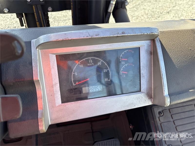 Doosan G25N-7LP 5000 lb Cushion Tire Forklift Wózki widłowe inne