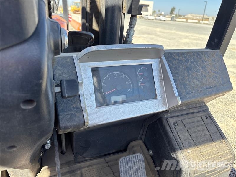 Doosan G25N-7LP 5000 lb Cushion Tire Forklift Wózki widłowe inne