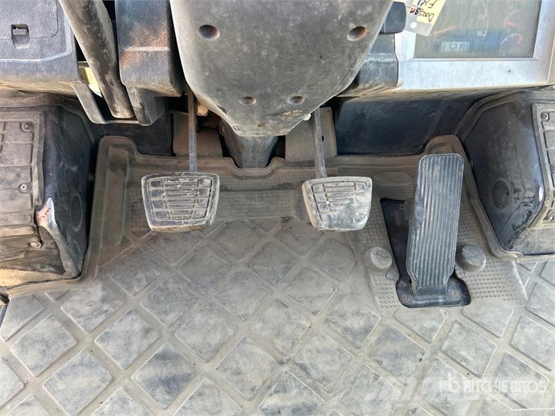 Doosan G25P-7 4600 lb Forklift Empilhadores - Outros
