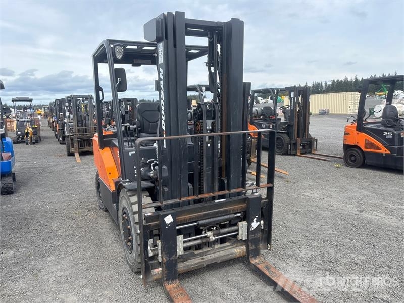 Doosan G35S-7 6950 lb Forklift Інше