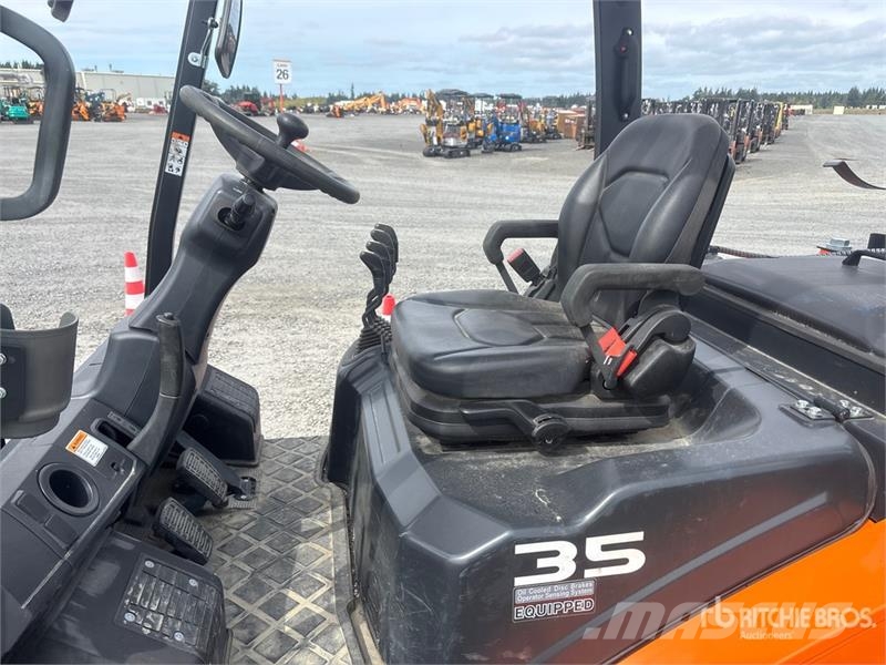Doosan G35S-7 6950 lb Forklift Інше