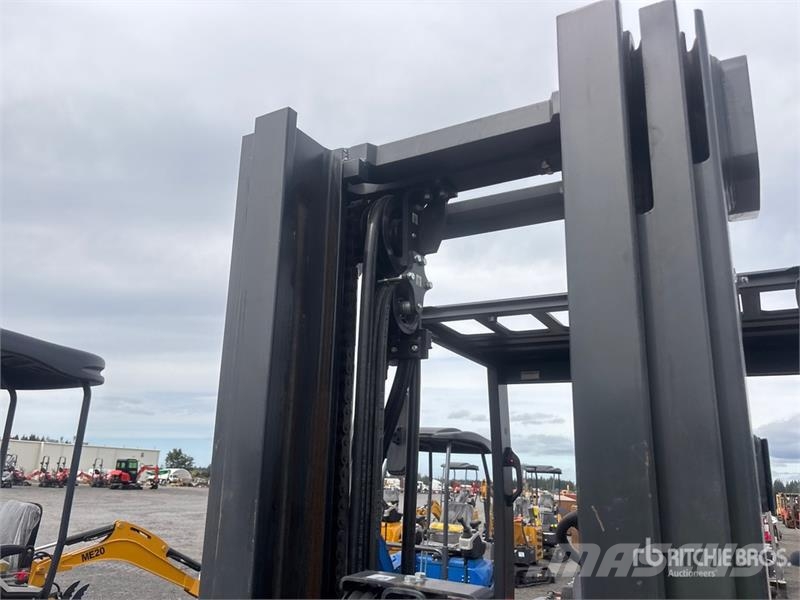 Doosan G35S-7 6950 lb Forklift Інше