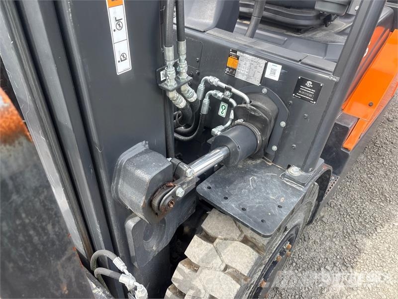 Doosan G35S-7 6950 lb Forklift Інше