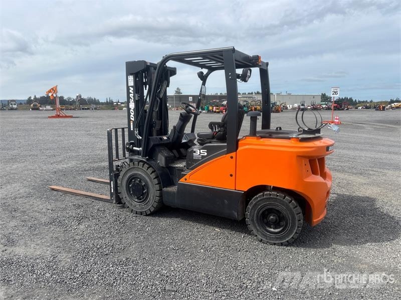 Doosan G35S-7 6950 lb Forklift Інше
