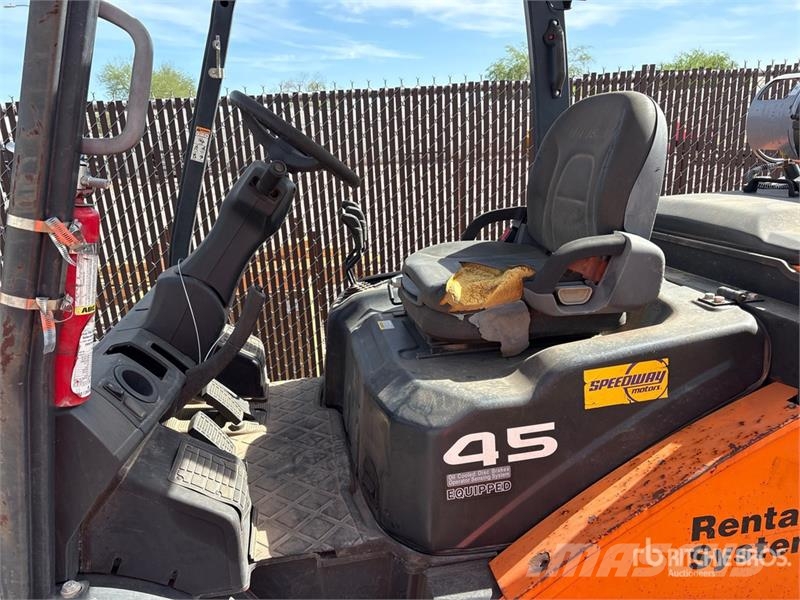 Doosan G45S-7 8700 lb Forklift شاحنات ذات رافعات شوكية - أخرى
