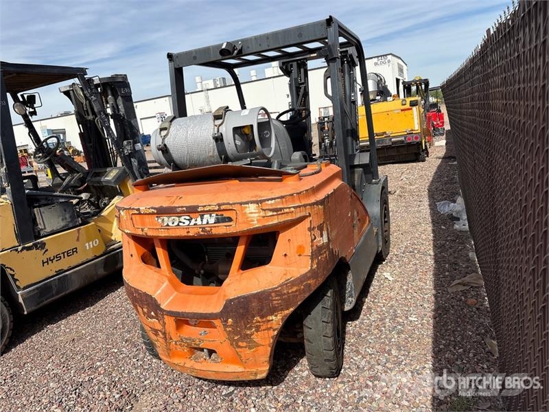 Doosan G45S-7 8700 lb Forklift شاحنات ذات رافعات شوكية - أخرى