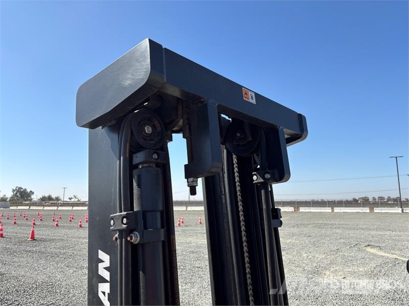 Doosan GC18S-9 3400 lb Cushion Tire Forklift Інше
