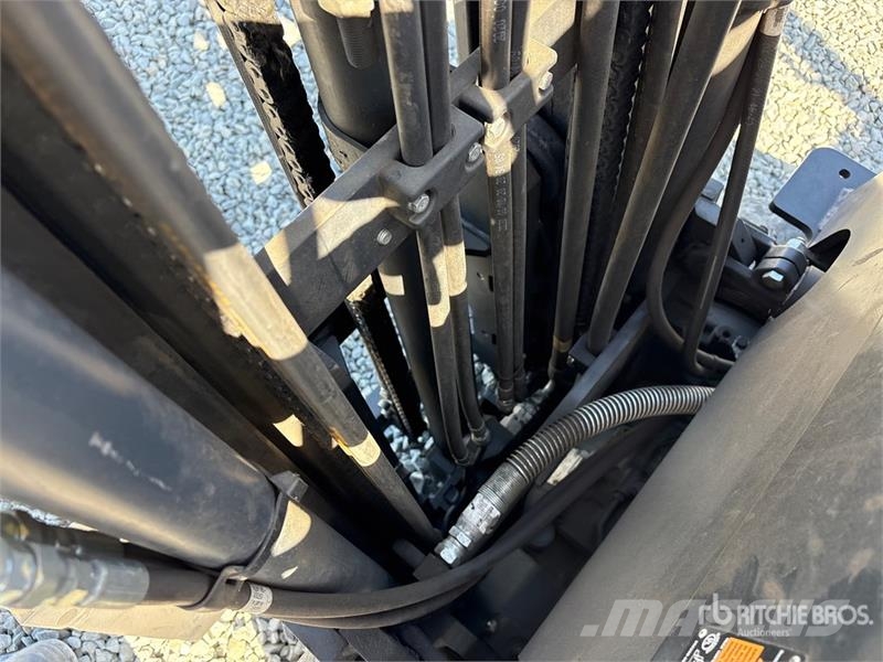 Doosan GC18S-9 6702 lb Forklift Інше
