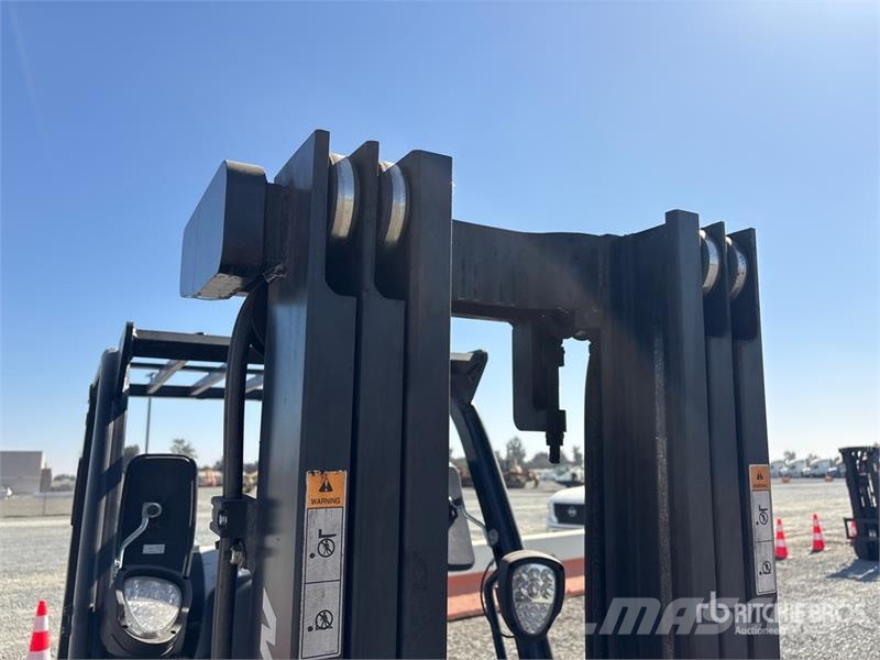 Doosan GC18S-9 6724 lb Forklift Інше
