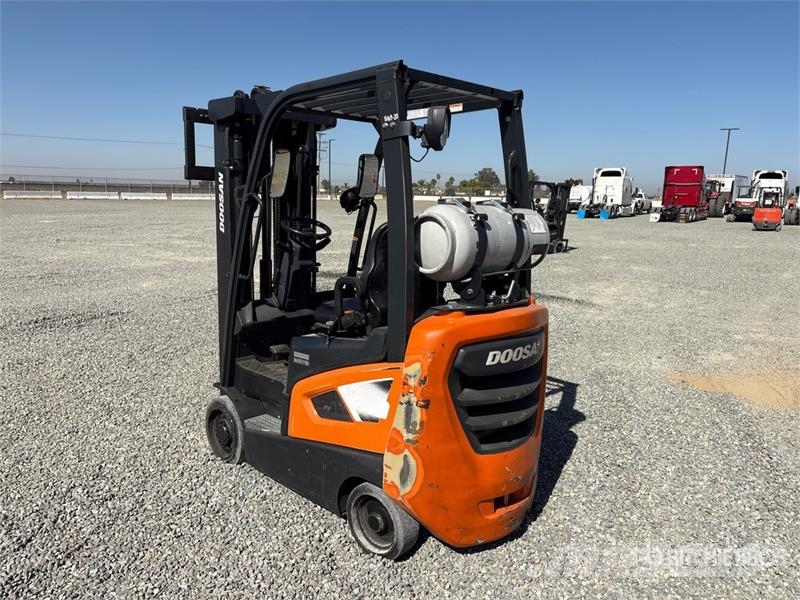 Doosan GC18S-9 6724 lb Forklift Інше