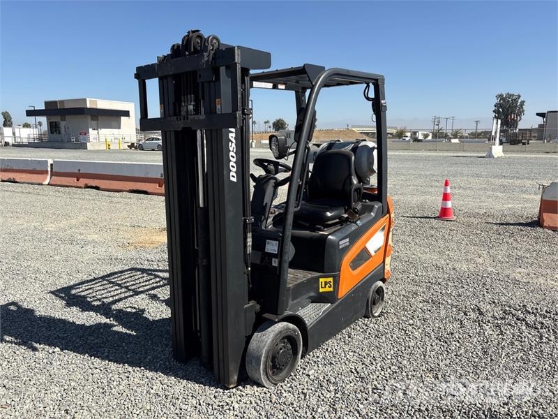 Doosan GC18S-9 6724 lb Forklift Інше
