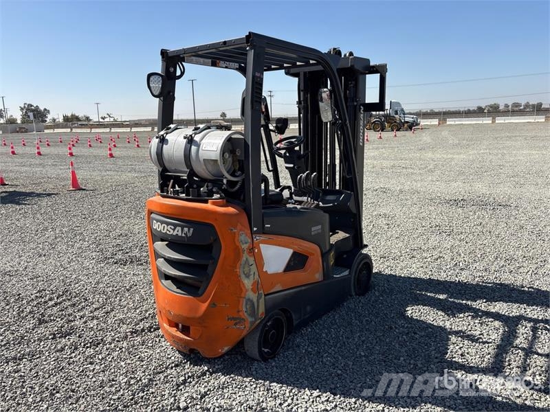 Doosan GC18S-9 6724 lb Forklift Інше