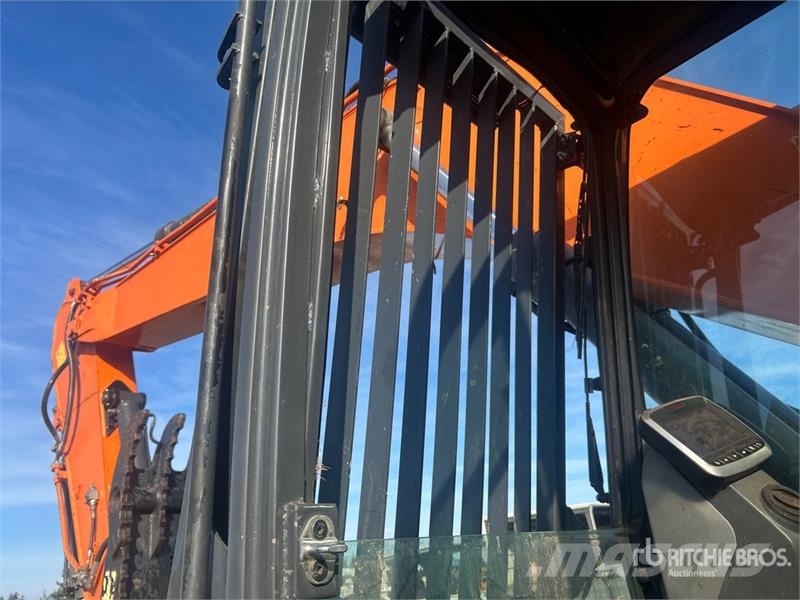 Doosan LCR235 Tracked Excavator (Inoperable) Kāpurķēžu ekskavatori