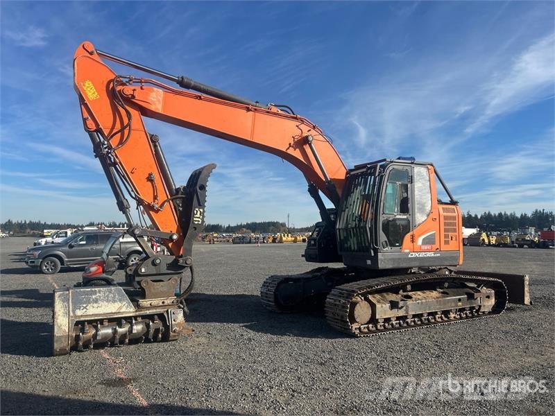Doosan LCR235 Tracked Excavator (Inoperable) Kāpurķēžu ekskavatori
