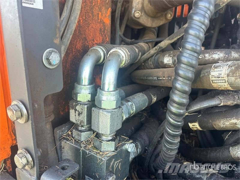 Doosan LCR235 Tracked Excavator (Inoperable) Kāpurķēžu ekskavatori