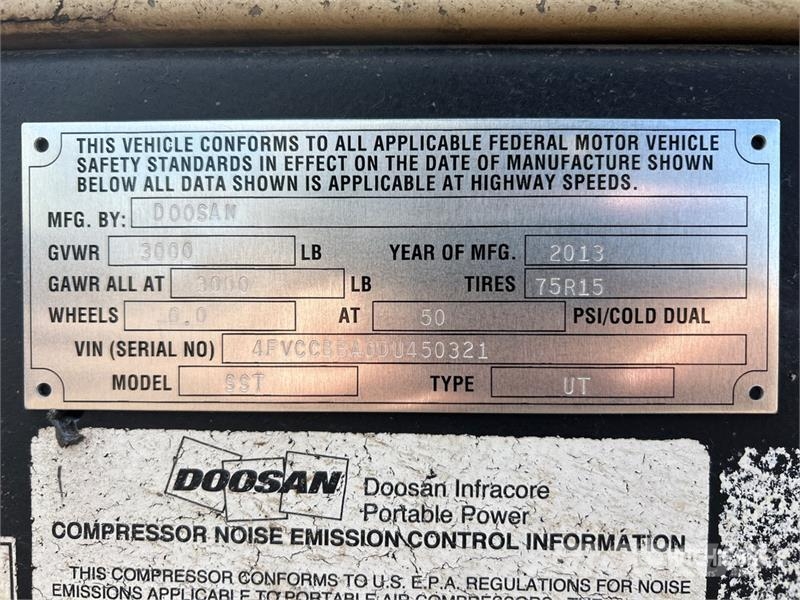 Doosan P425 HP375 425 cfm Mobile Air Compressor مكابس