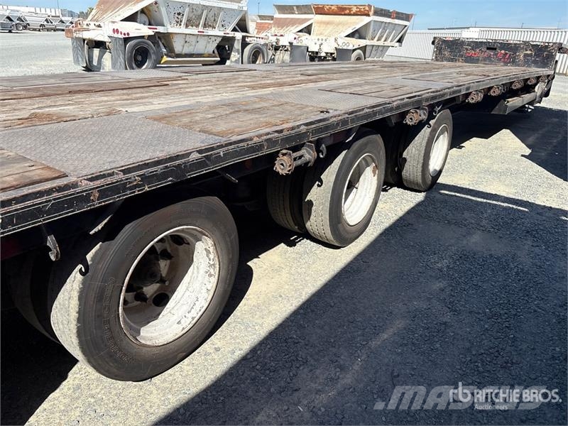 Double A Trailers 52 ft Tri/A Step Deck Trailer لوادر منخفضة