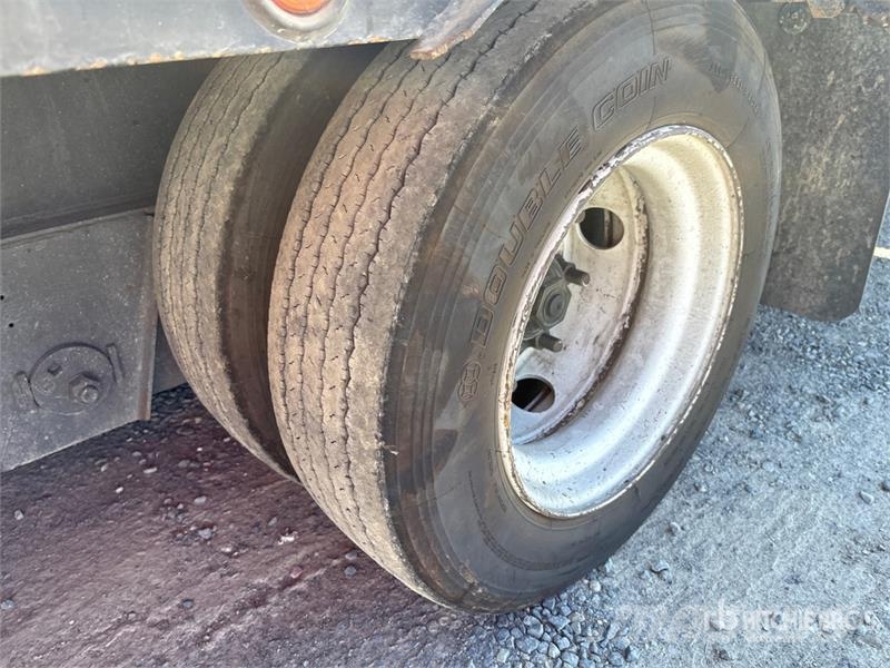 Double A Trailers 52 ft Tri/A Step Deck Trailer لوادر منخفضة