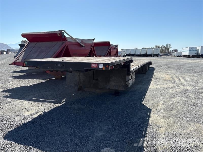 Double A Trailers 52 ft Tri/A Step Deck Trailer لوادر منخفضة