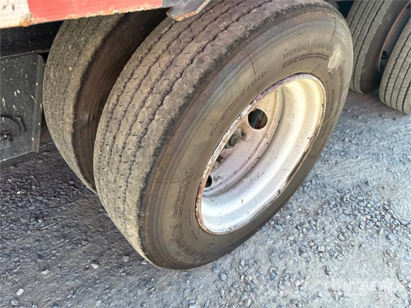 Double A Trailers 52 ft Tri/A Step Deck Trailer لوادر منخفضة
