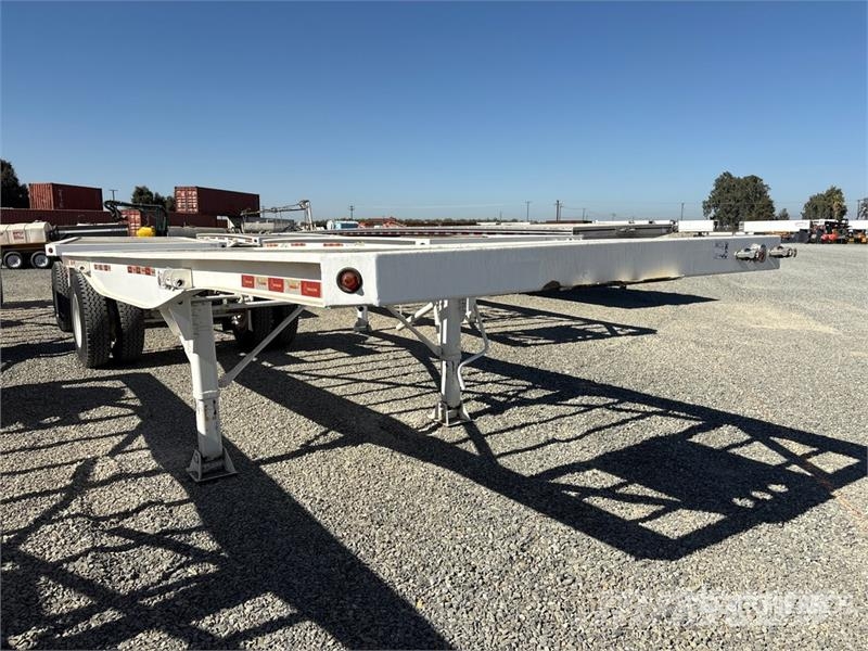 Dragon FB 24 ft T/A Flatbed Trailer Platformas/izkraušana no sāniem