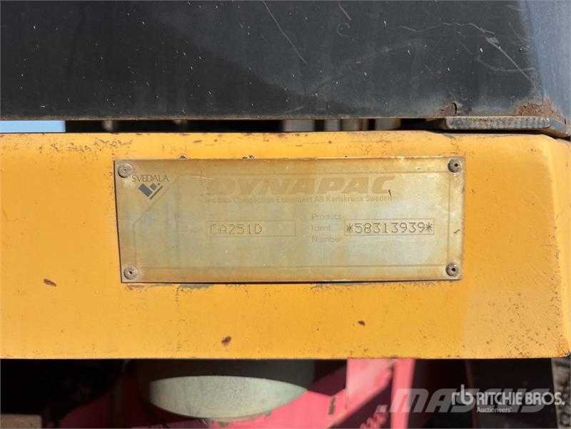 Dynapac CA251-D Smooth Drum Compactor (Inoperable) Ühe trumliga rullid