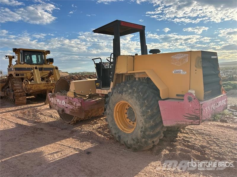 Dynapac CA251PD Padfoot Drum Compactor Tek tamburlu silindirler