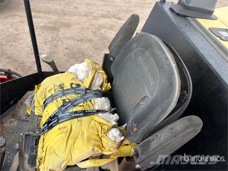 Dynapac CA260D Padfoot Drum Compactor 單輪滾壓機