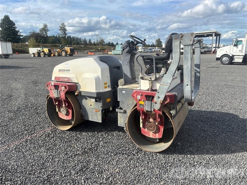 Dynapac CC1300 Double Drum Roller Dvojni valjarji
