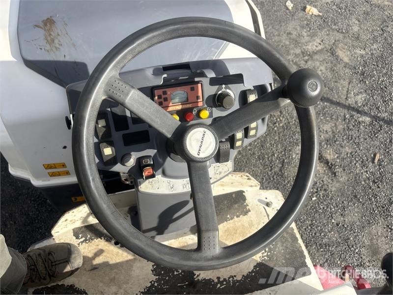 Dynapac CC1300 Double Drum Roller Dvojni valjarji