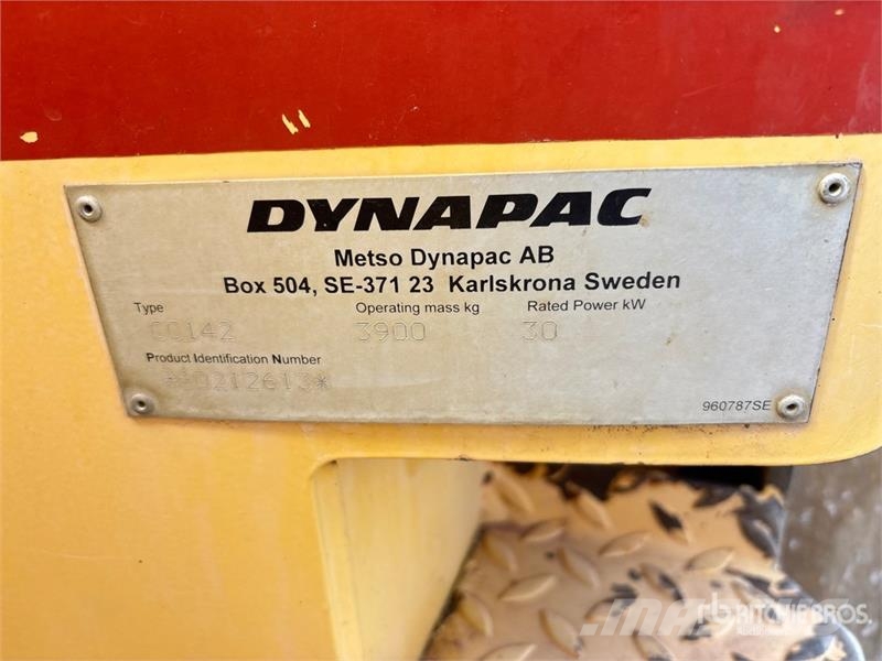 Dynapac CC142 Dvojni valjarji