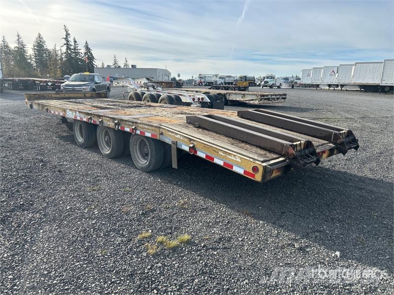 Eager Beaver 28 ft Tri/A Equipment Trailer Auto pārvadāšanas treileri