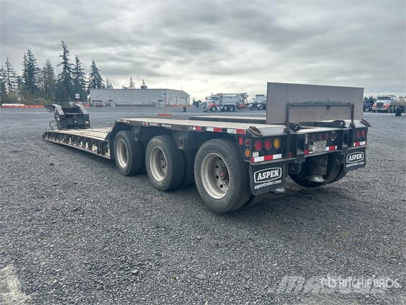 Eager Beaver by General Tri/A Removable Gooseneck Lowboy Traile Низкорамные прицепы
