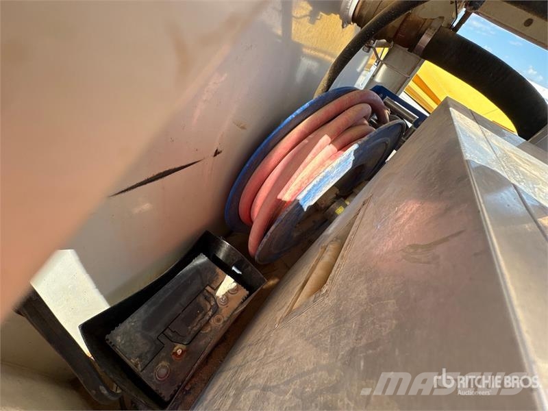 Eagle Industry X980 T/A Fuel Trailer Tank prikolice