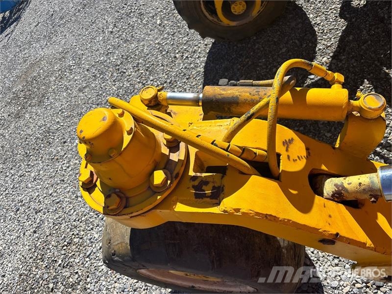 Easi-Pour TP880SV Curb and Gutter Machine (Inoperable) Akcesoria