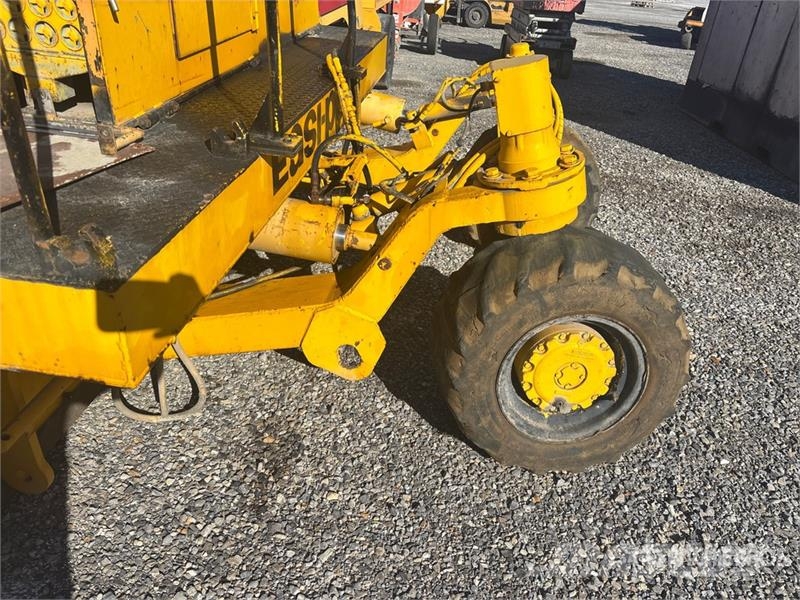 Easi-Pour TP880SV Curb and Gutter Machine (Inoperable) Запчастини для бетонної техніки