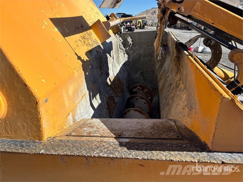 Easi-Pour TP880SV Curb and Gutter Machine Accesorii pentru utilaje beton