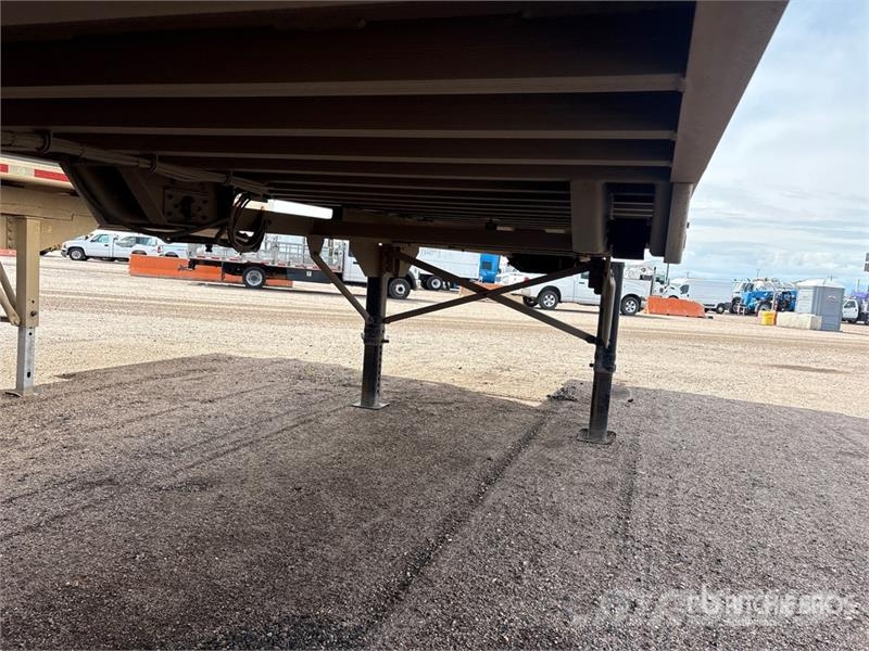East Mfg 35 ft T/A Frameless End Dump Trailer Самоскиди