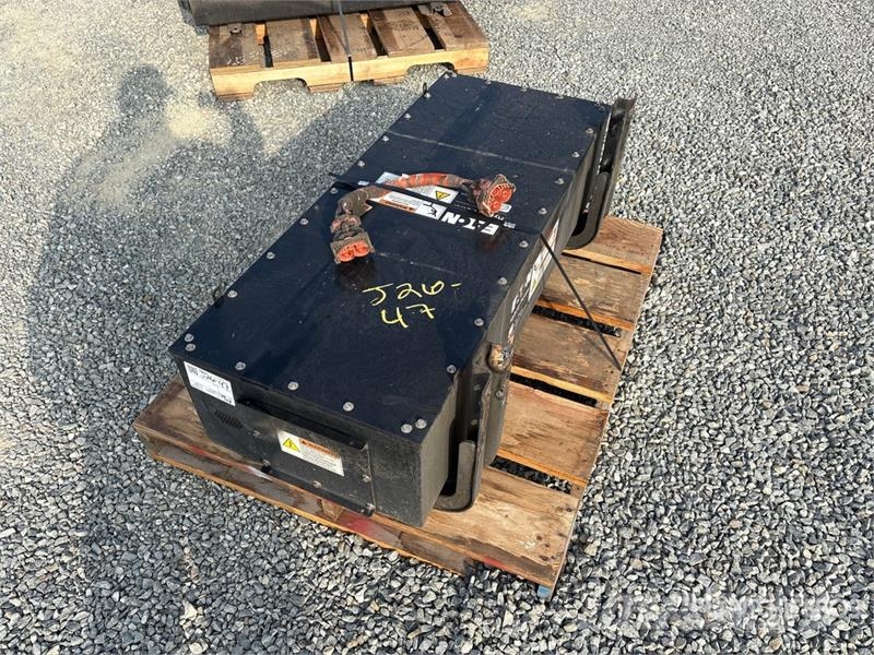 Eaton Fuller A-8103 Battery Άλλα εξαρτήματα