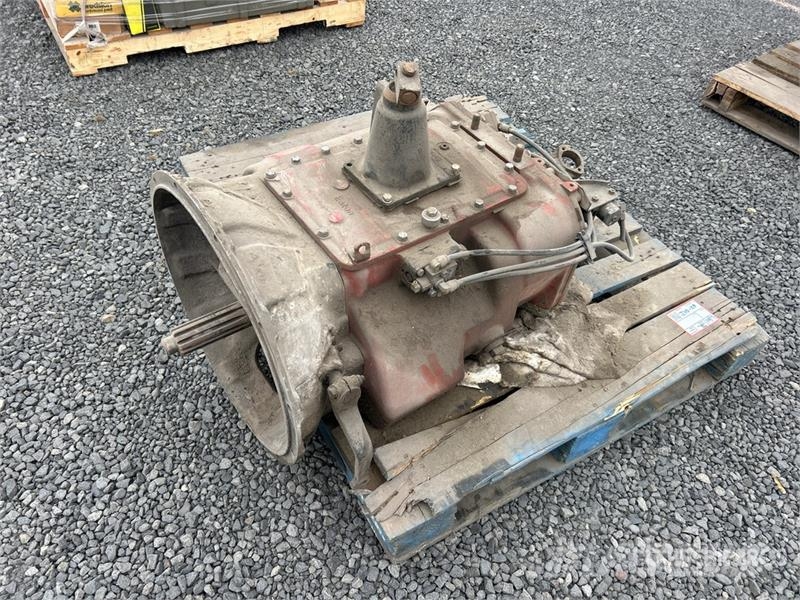 Eaton Transmission ギアボックス